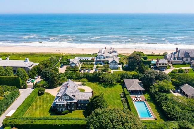 Building Photo - 16 Drew Ln