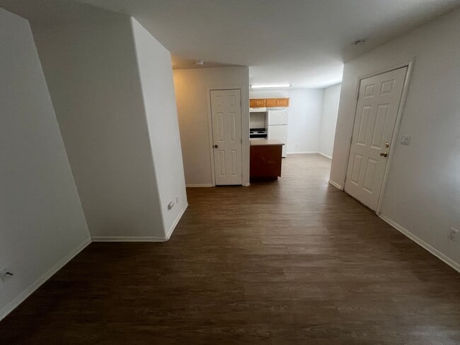 Building Photo - 6320 Mesquite Ave