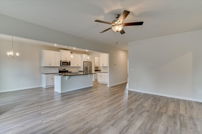 Building Photo - 6370 Whirlaway Rd