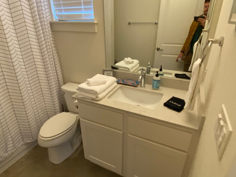 Building Photo - 2700 Francisco St