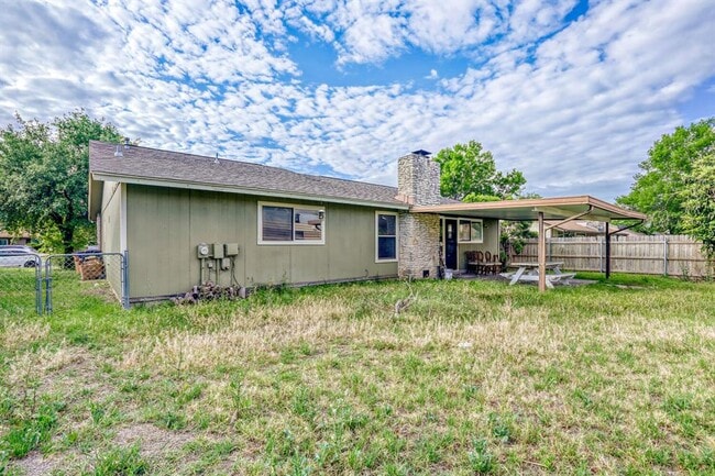 Building Photo - 12808 Irongate Ave