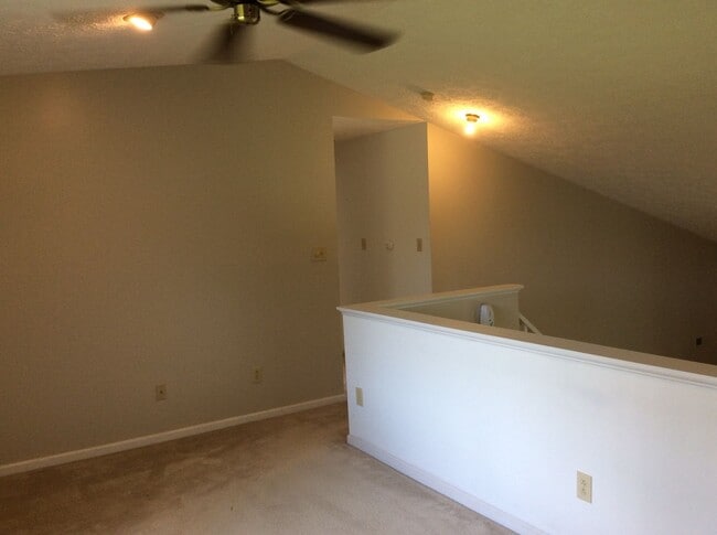Building Photo - Located in the Heart of Havelock!