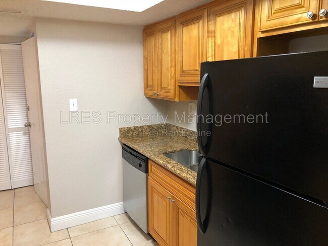 Building Photo - 4773 S Texas Ave