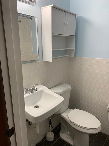 Building Photo - 8985 SW 149th Ter