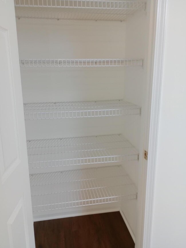 Building Photo - 3527 Prescott Dr