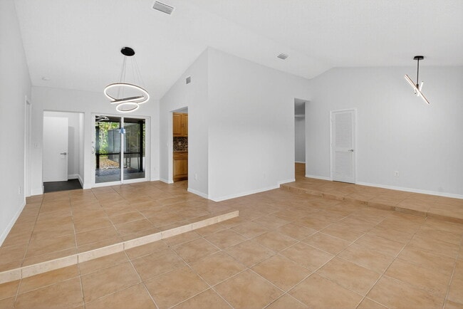 Building Photo - 4135 Bay Laurel Way