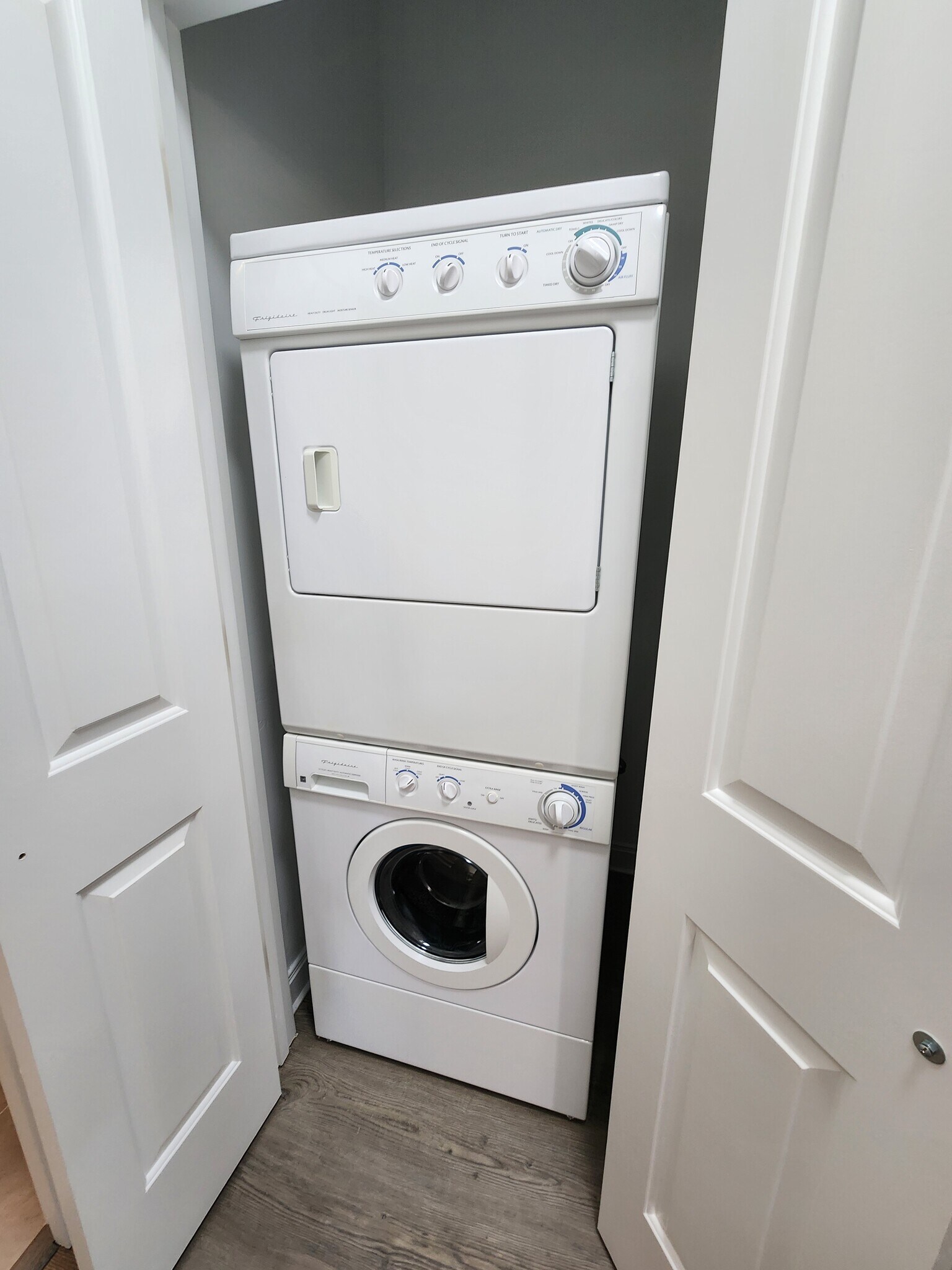 Building Photo - 835 12th St