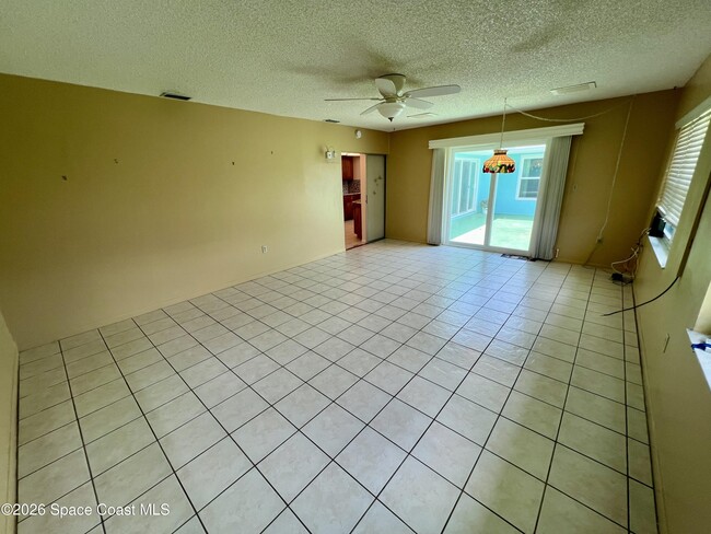 Building Photo - 1497 Krin Ct NE