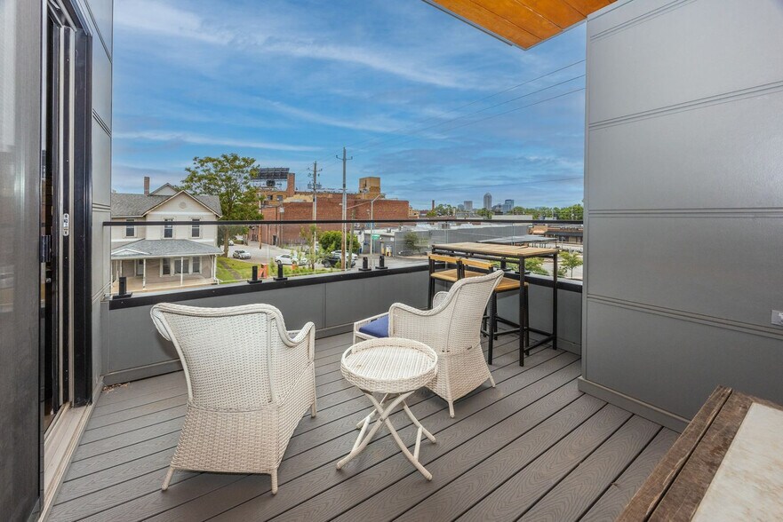 Building Photo - 1123 Olive St