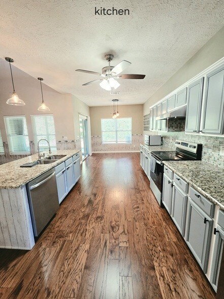 Building Photo - 7339 Autumn Crossing Way