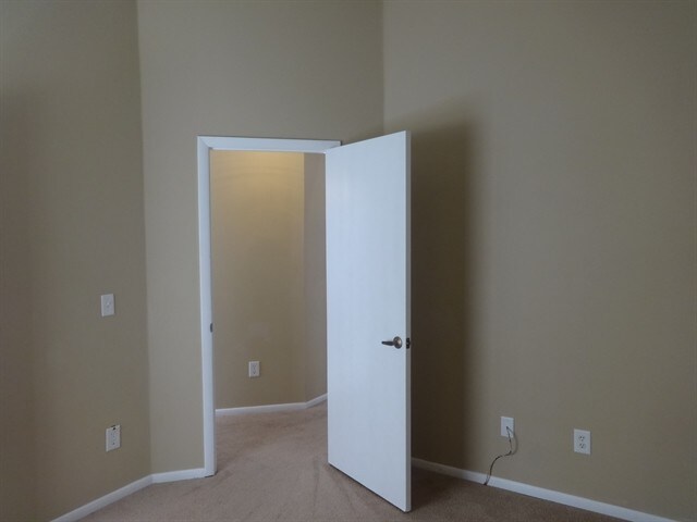 Building Photo - 6804 Sassanon Court