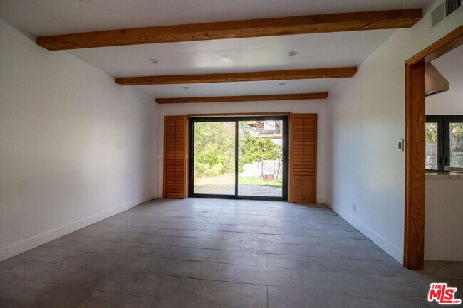 Building Photo - 11619 Lerdo Ave