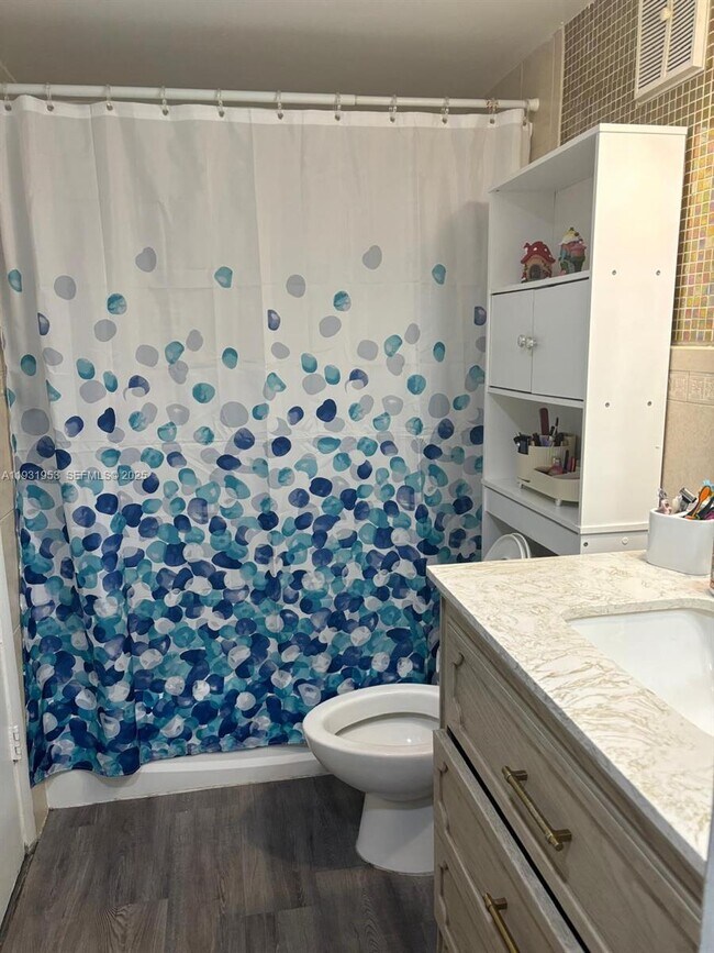 Building Photo - 6740 NW 175th Ln