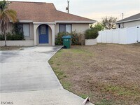 Building Photo - 1716 SW 15th Pl