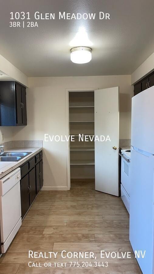 Building Photo - 1031 Glen Meadow Dr