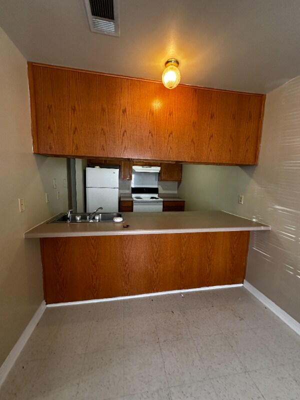 Building Photo - 6970 LA-1