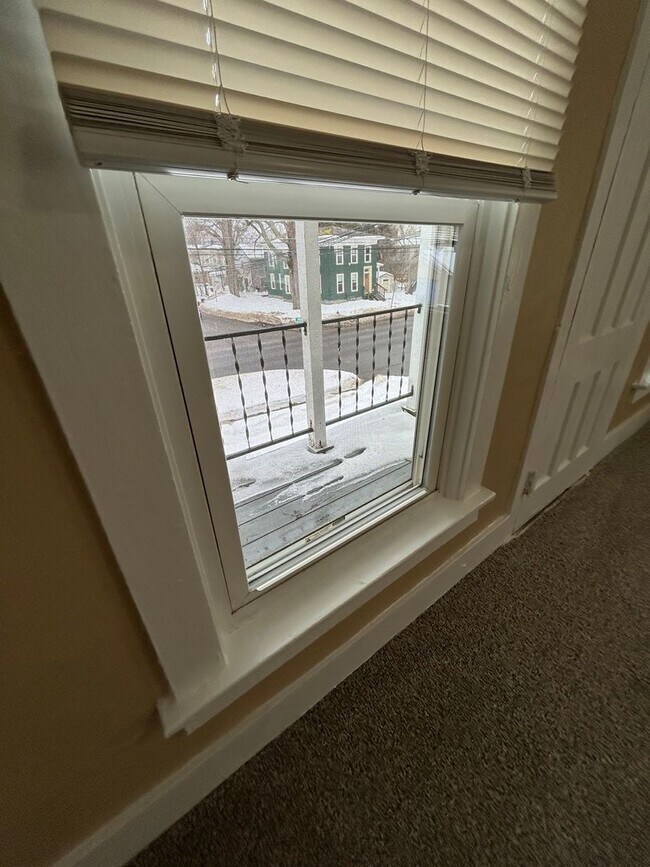 Building Photo - 401 Hannibal St