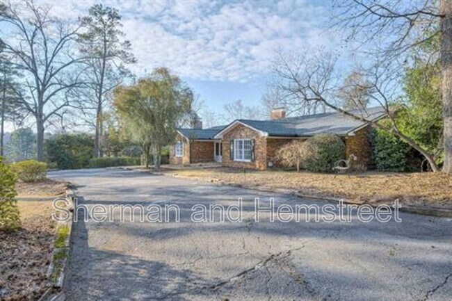 Building Photo - 289 Ashbrook Dr