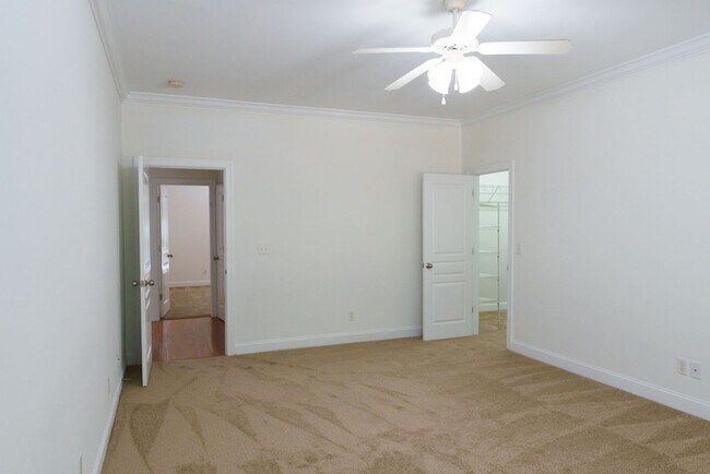 Building Photo - 49 Thomas Sumter St
