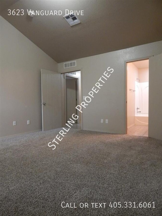 Building Photo - 3623 Vanguard Dr