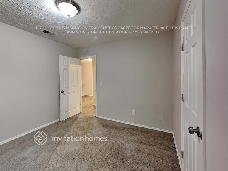 Building Photo - 5535 Downs Way