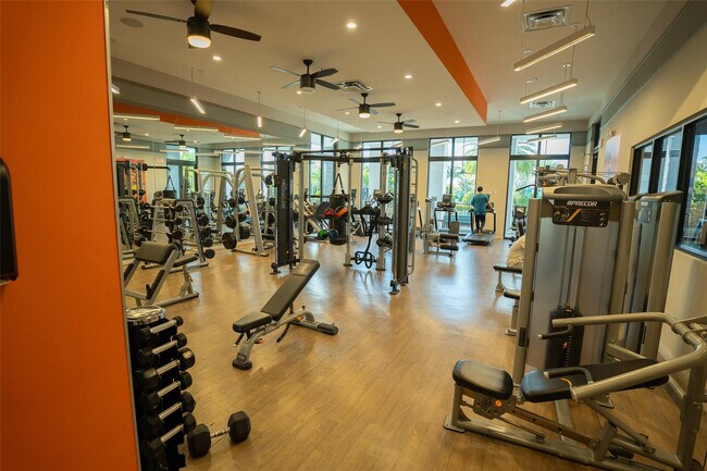 Building Photo - 10660 S Lago Vista Cir