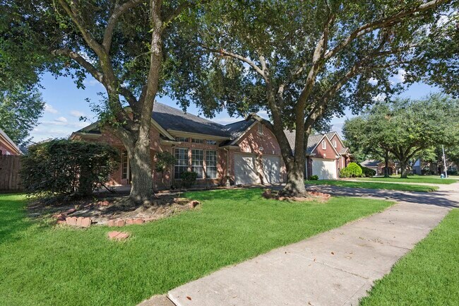 Building Photo - 10415 Courtley St