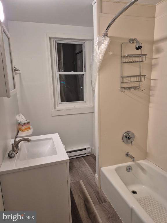 Building Photo - 253 E Ettwein St