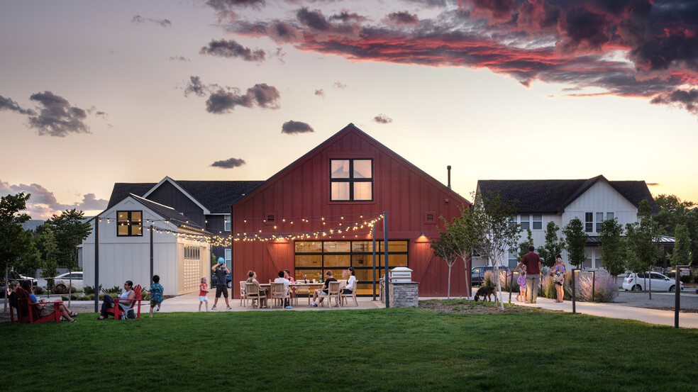 Building Photo - Timberline Farms