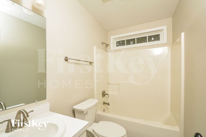 Building Photo - 2316 Sapphire Valley Dr