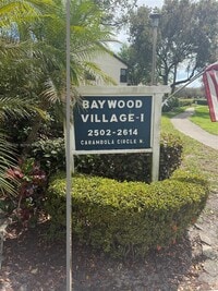 Building Photo - 2590 Carambola Cir N