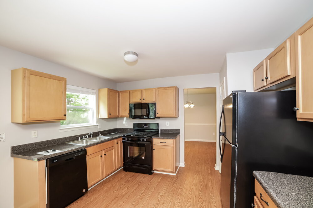 Building Photo - 3112 Berthas Overlook