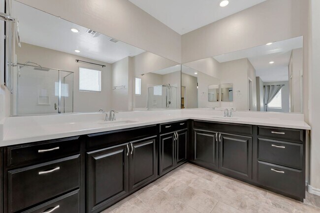 Building Photo - 4136 Midnight Crest Ave
