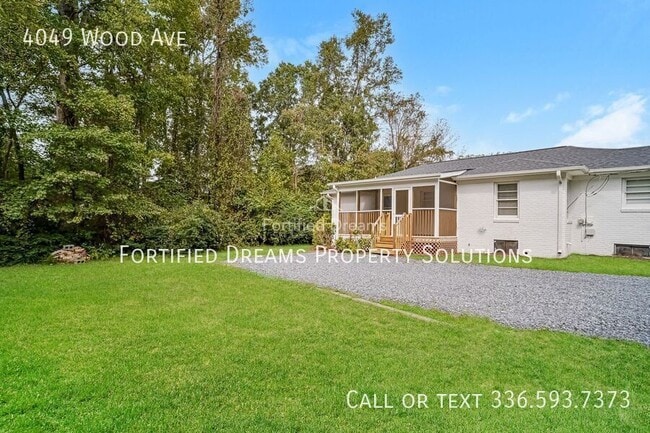 Building Photo - 4049 Wood Ave