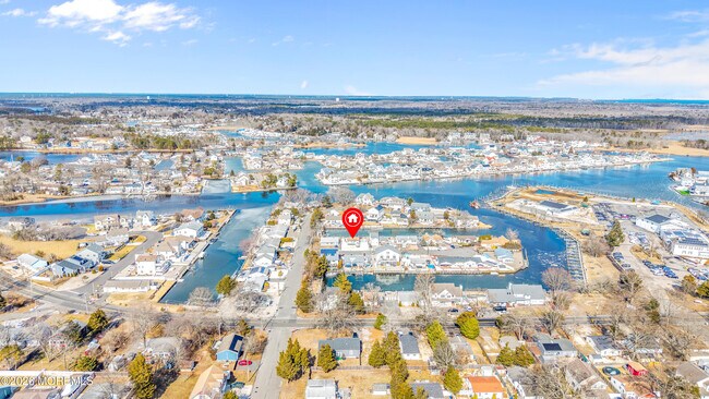 Building Photo - 804 Harbor Rd