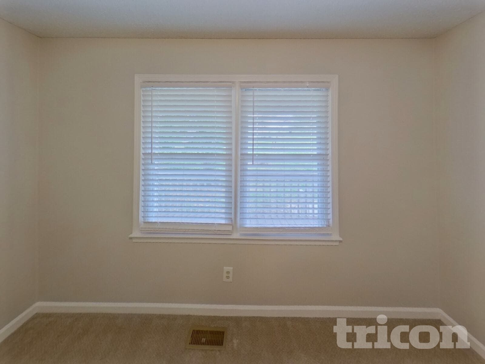 Building Photo - 296 Whitney Ln