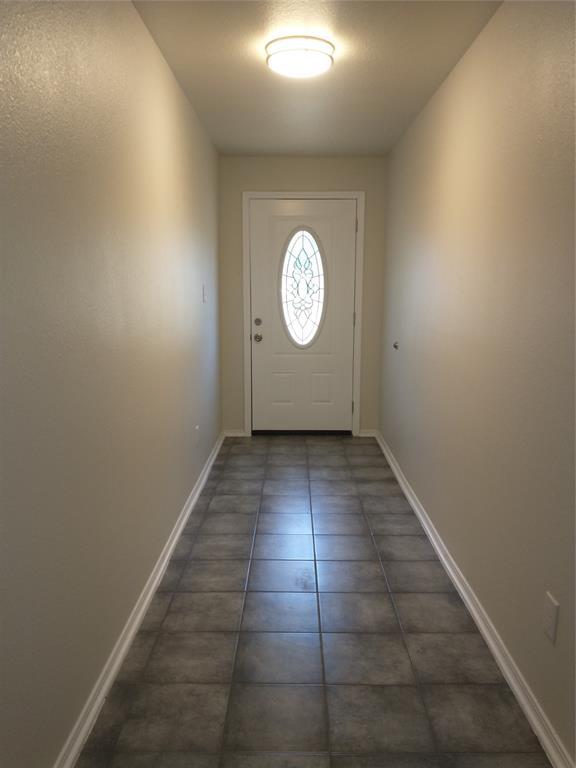 Building Photo - 258 Rosewood Dr