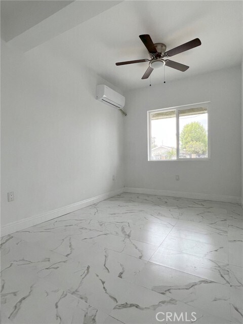 Building Photo - 1102 Larimore Ave