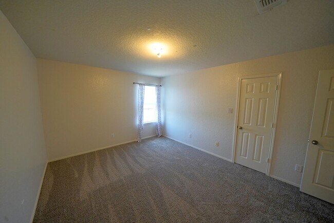 Building Photo - 6307 Myrtle Run