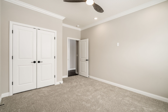 Building Photo - 7088 Gorden Dr