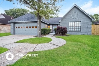 Building Photo - 2627 S Brompton Dr