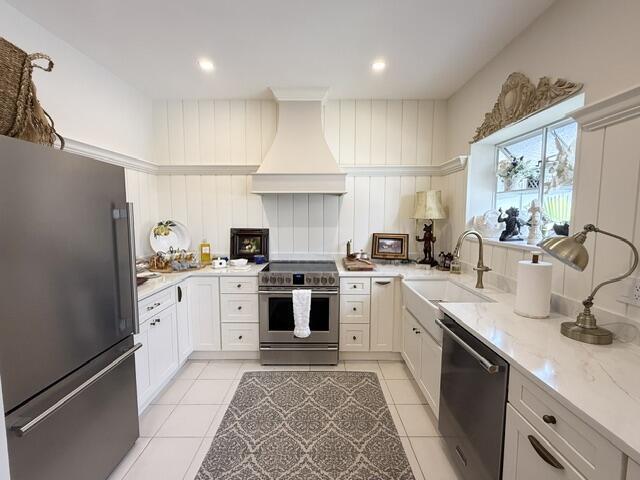 Building Photo - 11563 Briarwood Cir
