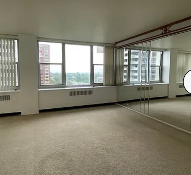 Building Photo - 4250 N Marine Dr