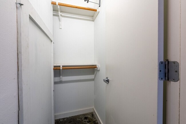 Building Photo - Where South Congress Feels Like Home: Apply today & Receive $500 off your first FULL month’s rent!