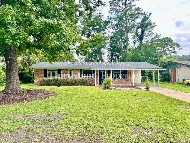 Building Photo - 4516 Key Woodley Dr S