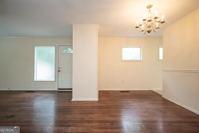 Building Photo - 175 Habersham Way