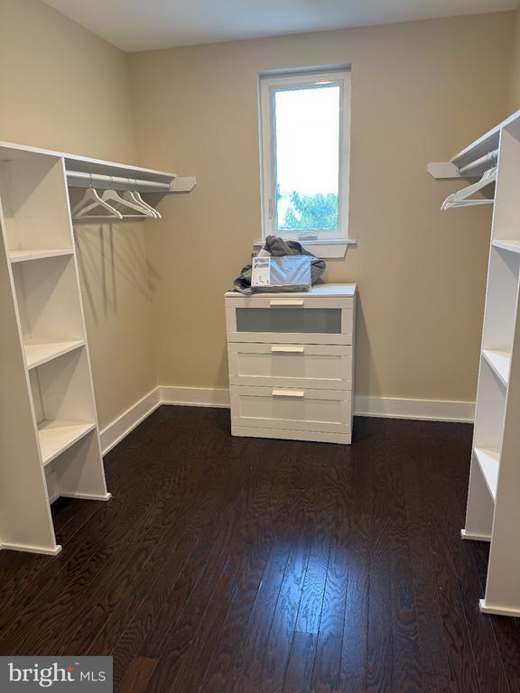 Building Photo - 1651 E Eyre St