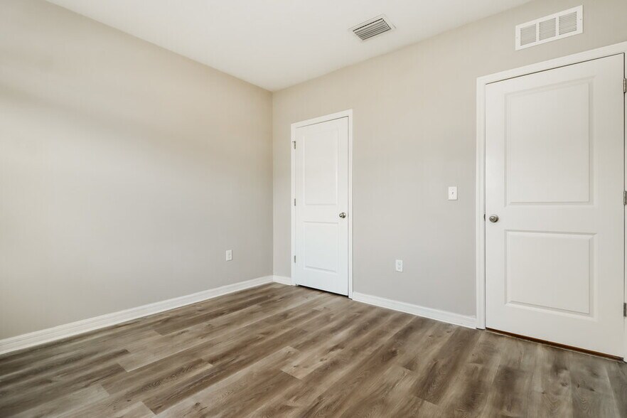 Building Photo - 14133 Arbor Pines Dr