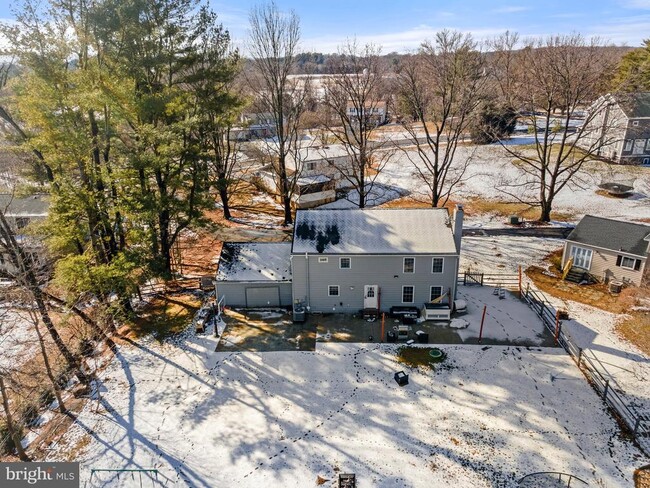 Building Photo - 10622 Runaway Ln