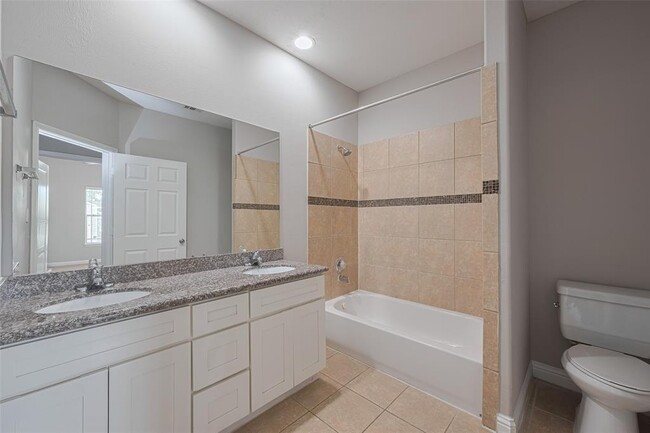 Building Photo - 15210 Addicks Stone Dr
